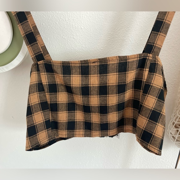 NWT Boohoo plus check square neck crop top - Picture 2 of 9